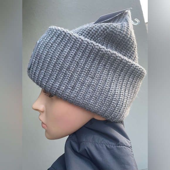 Coach Gray Ribbed Beanie - Picture 9 of 16